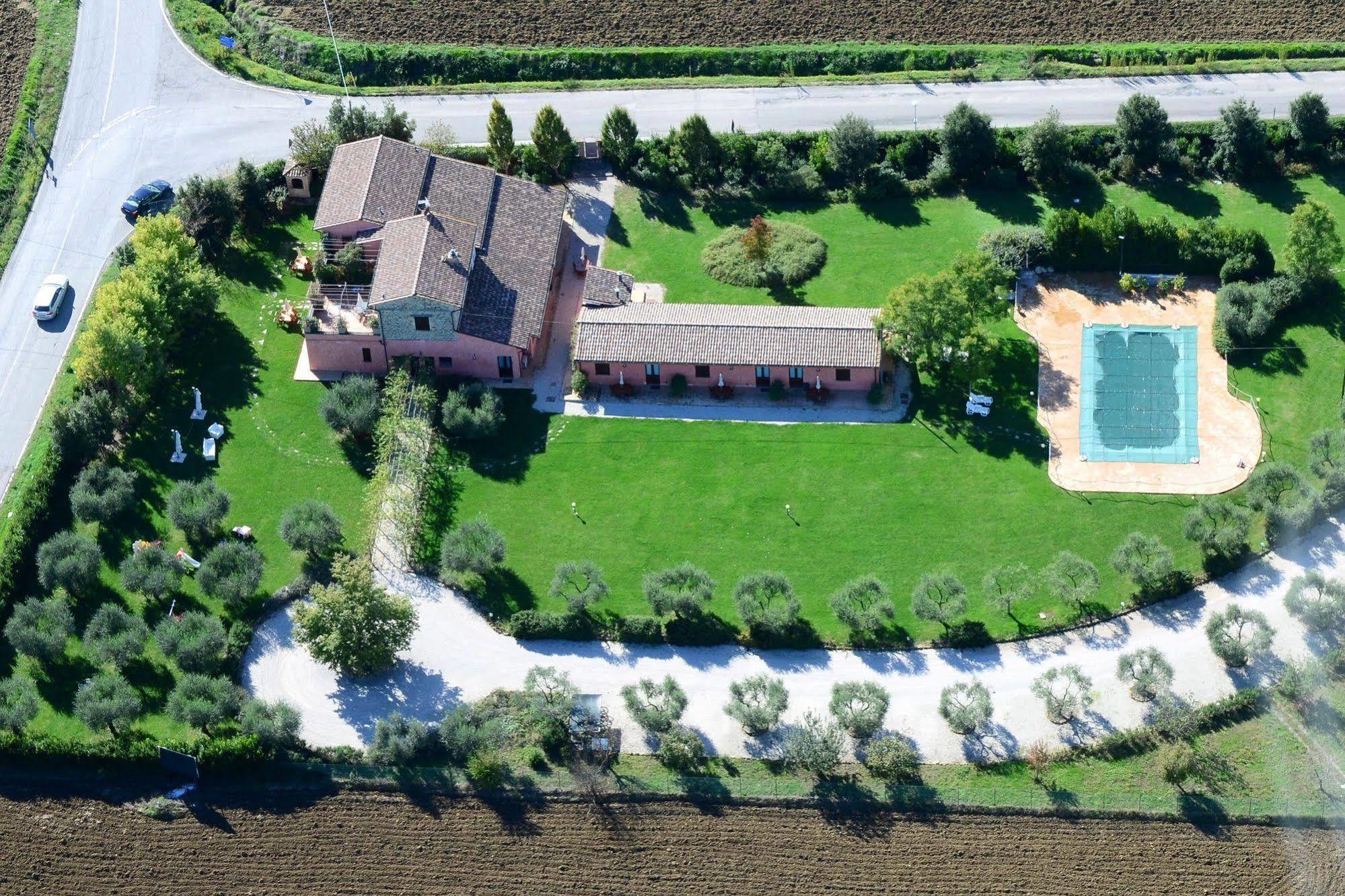 Ripa Agriturismo Casale Le Selvette מראה חיצוני תמונה